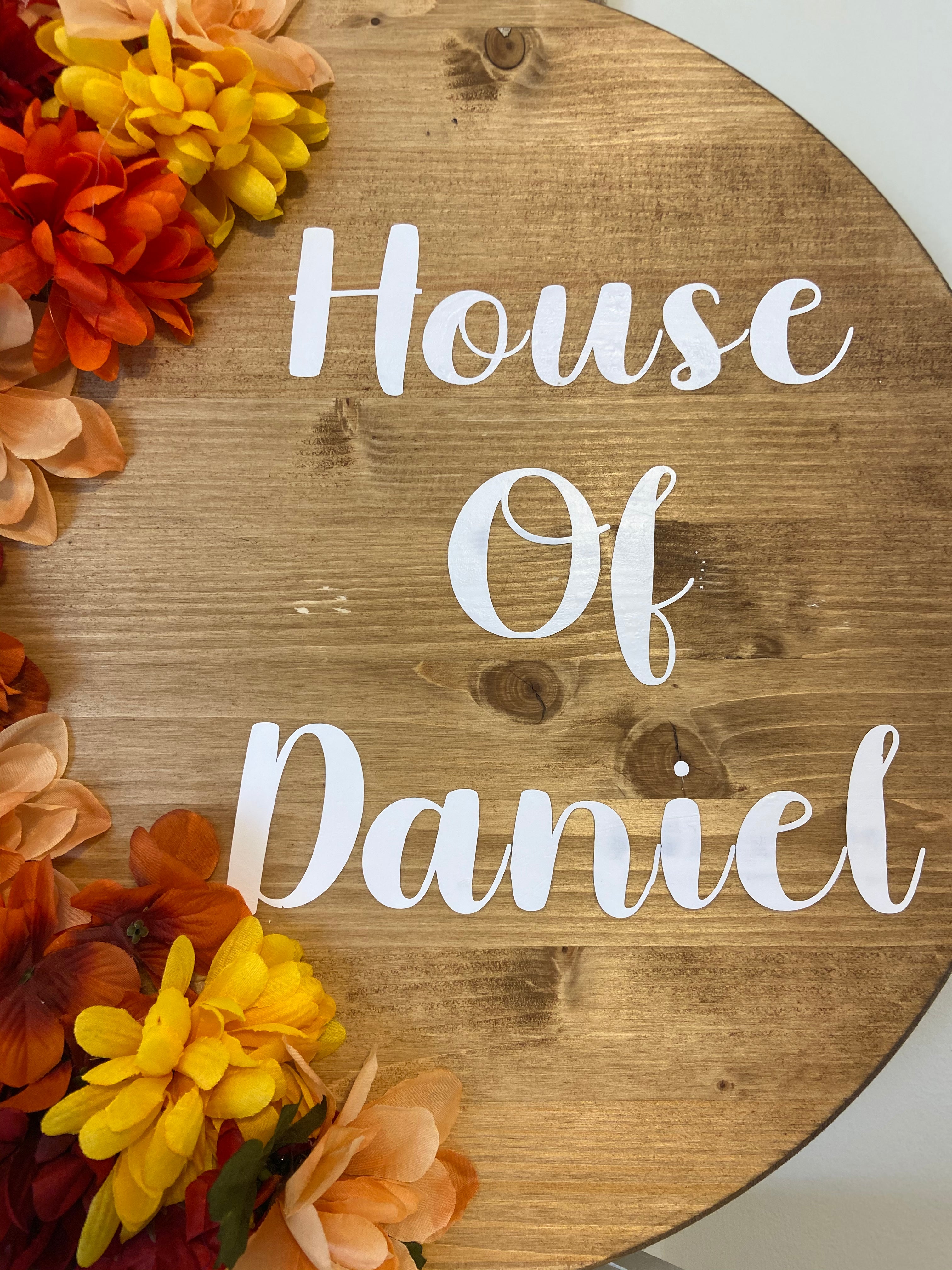 Fallin' House of Round Wooden Door Hanger